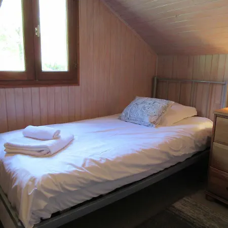 Cozy In The Woods Of The Beautiful Dordogne شاليه سويلاك